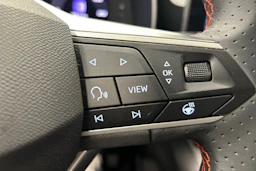 harmaa SEAT Leon Sportstourer 2025 kuva 18.
