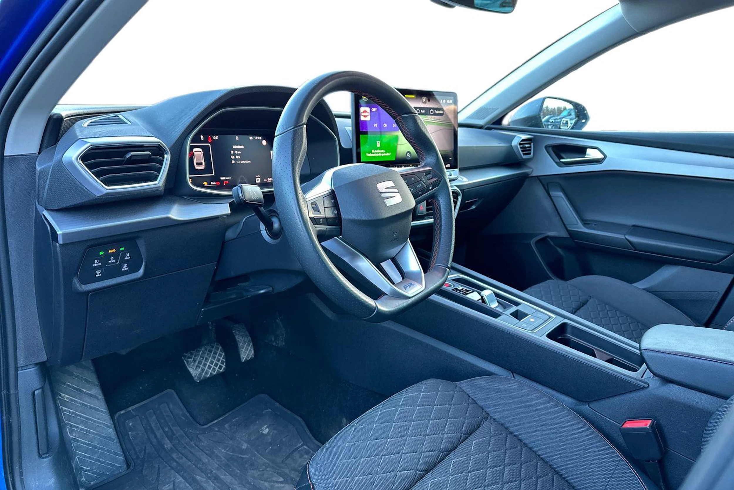 sininen SEAT Leon Sportstourer 2025 kuva 3.