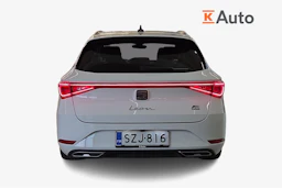 Valkoinen SEAT Leon Sportstourer 2025 kuva 3.