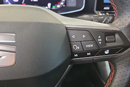 Valkoinen SEAT Leon Sportstourer 2025 kuva 13.