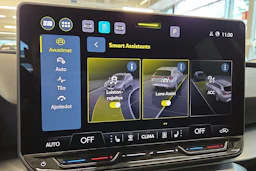 Valkoinen SEAT Leon Sportstourer 2025 kuva 15.