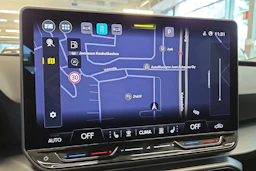 Valkoinen SEAT Leon Sportstourer 2025 kuva 18.