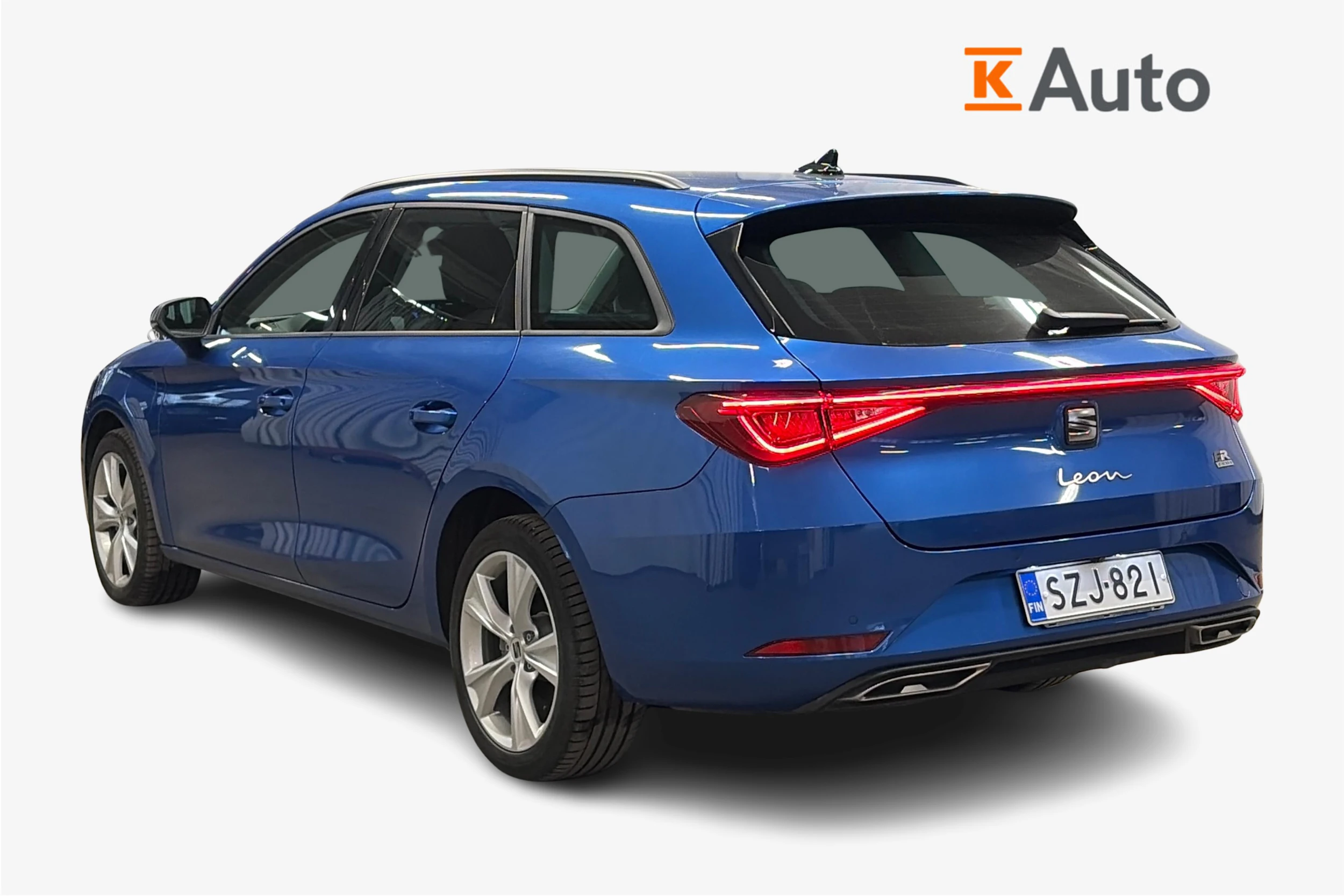 sininen SEAT Leon Sportstourer 2025 kuva 2.