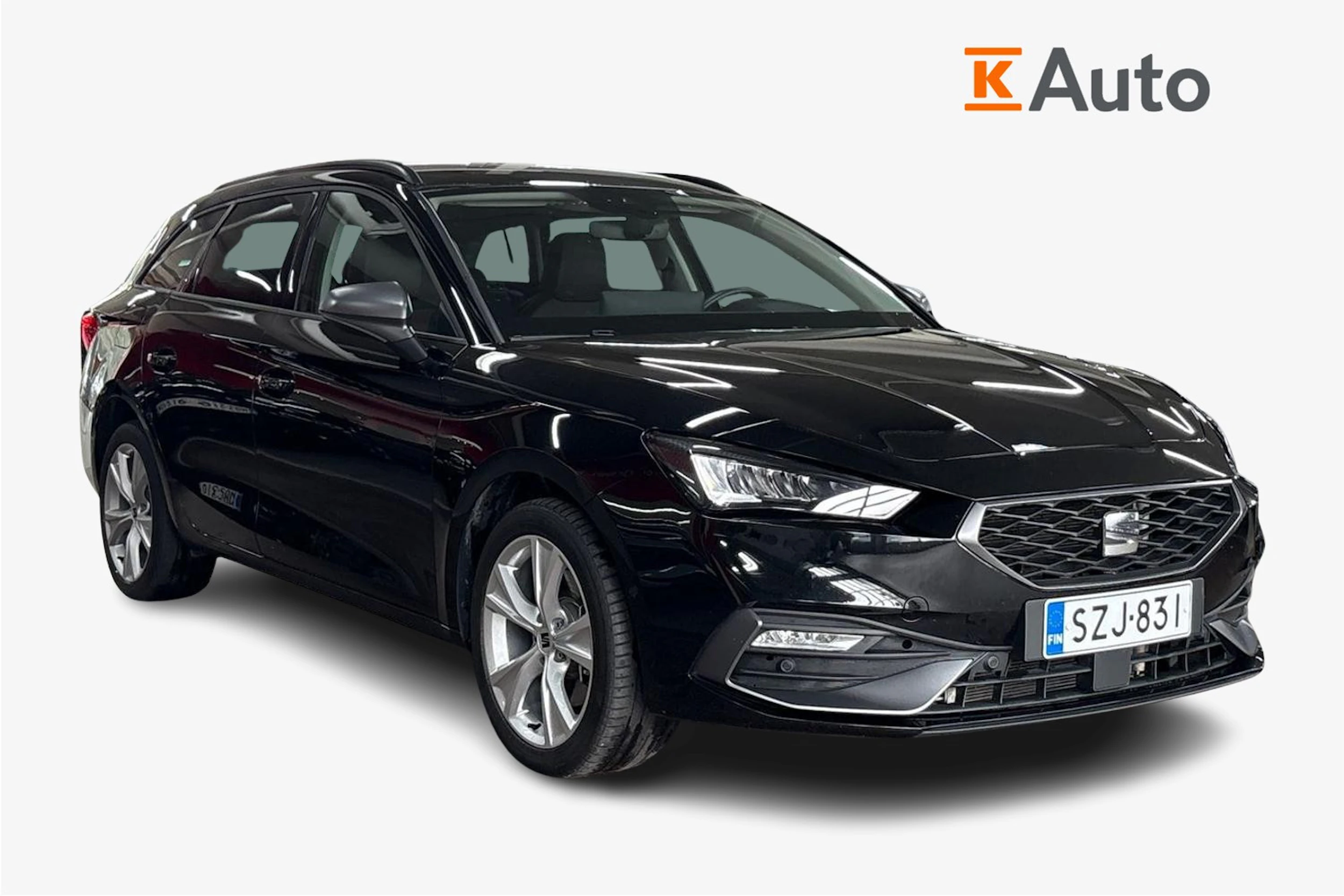musta SEAT Leon Sportstourer 2025 kuva 1.
