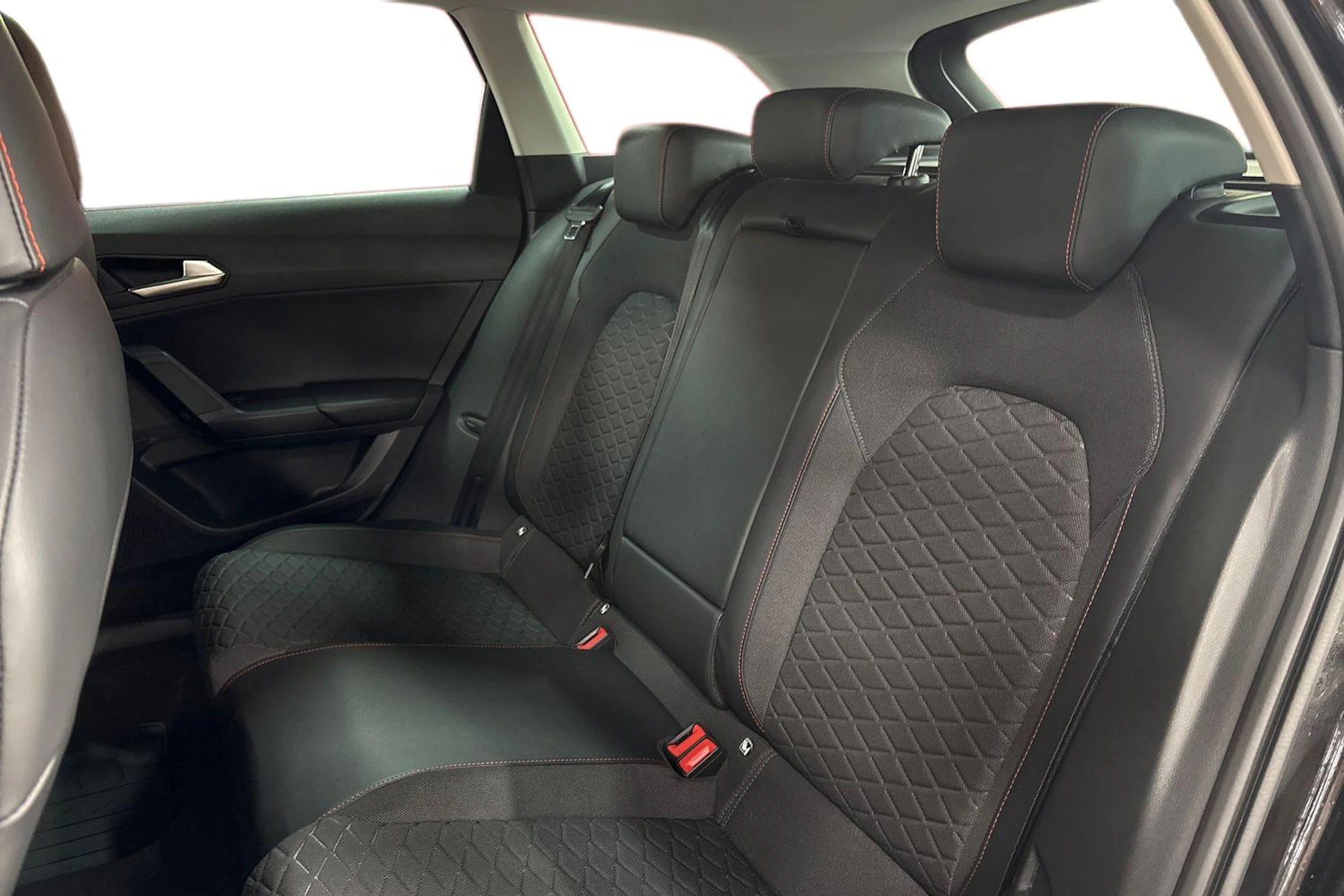 musta SEAT Leon Sportstourer 2025 kuva 8.