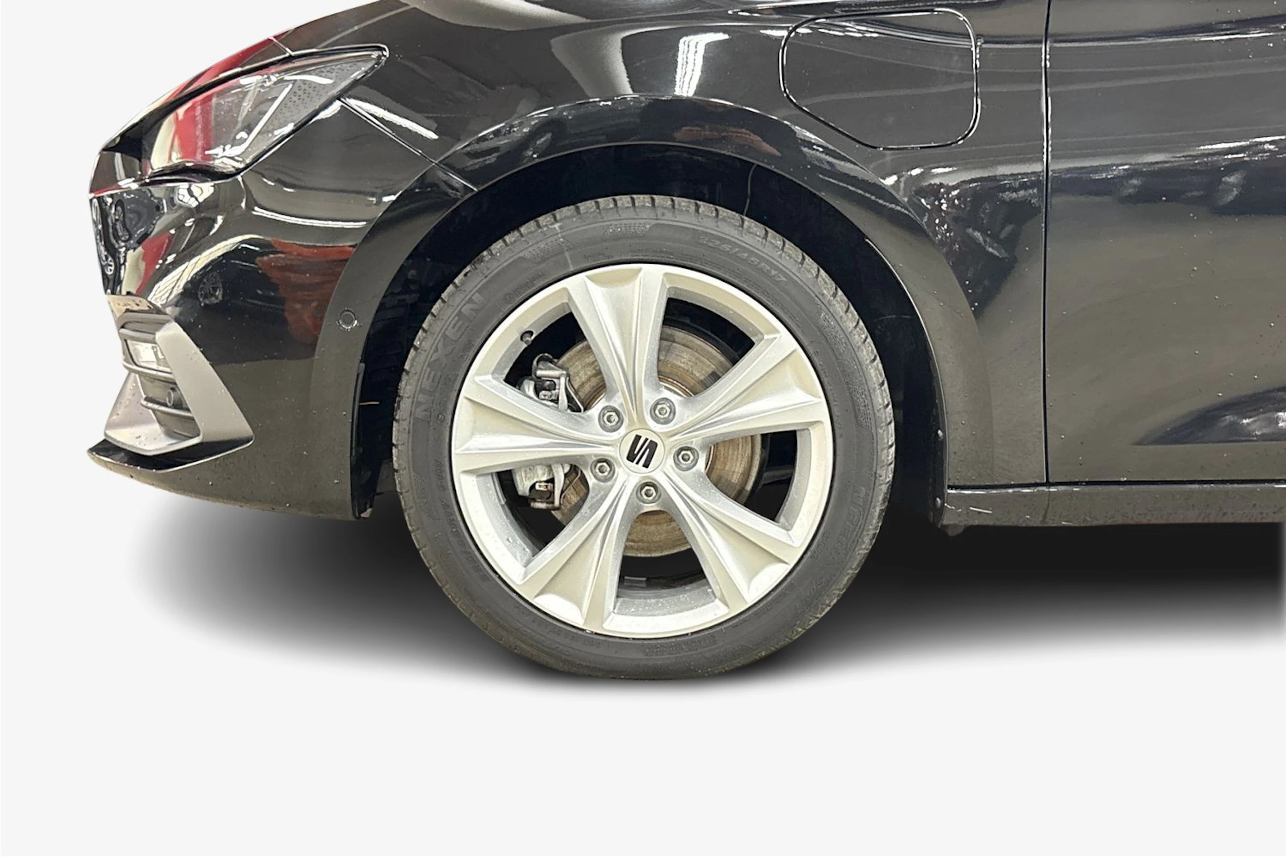 musta SEAT Leon Sportstourer 2025 kuva 9.