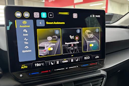 musta SEAT Leon Sportstourer 2025 kuva 17.
