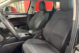 musta SEAT Leon Sportstourer 2025 kuva 26.