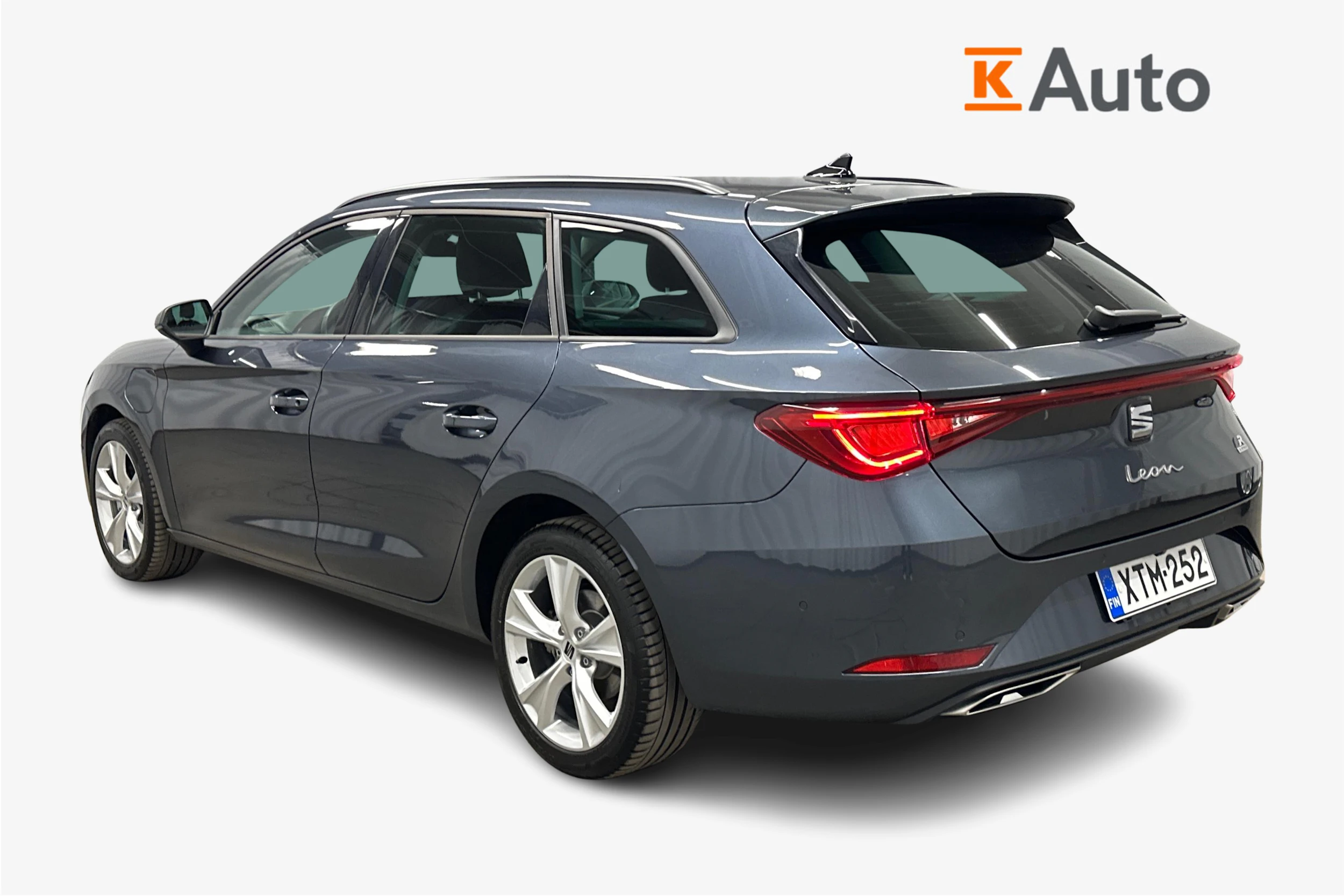 harmaa SEAT Leon Sportstourer 2025 kuva 2.
