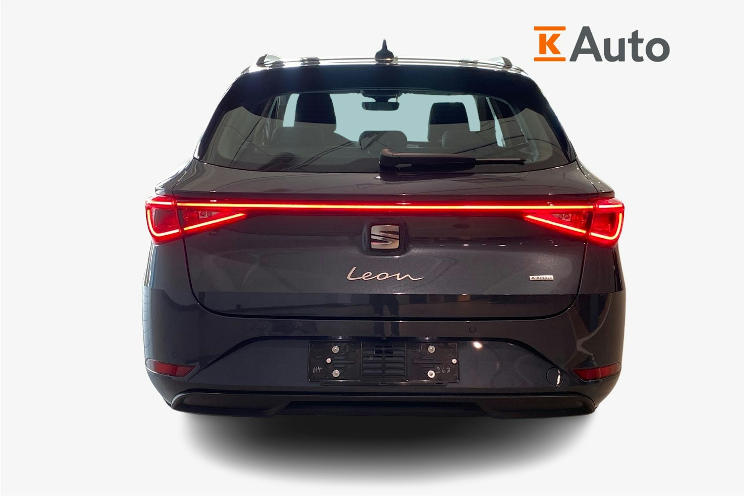 harmaa SEAT Leon Sportstourer 2025 kuva 3.