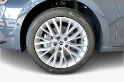 harmaa SEAT Leon Sportstourer 2025 kuva 9.