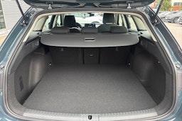 sininen SEAT Leon Sportstourer 2026 kuva 11.