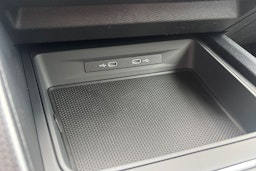 sininen SEAT Leon Sportstourer 2026 kuva 15.