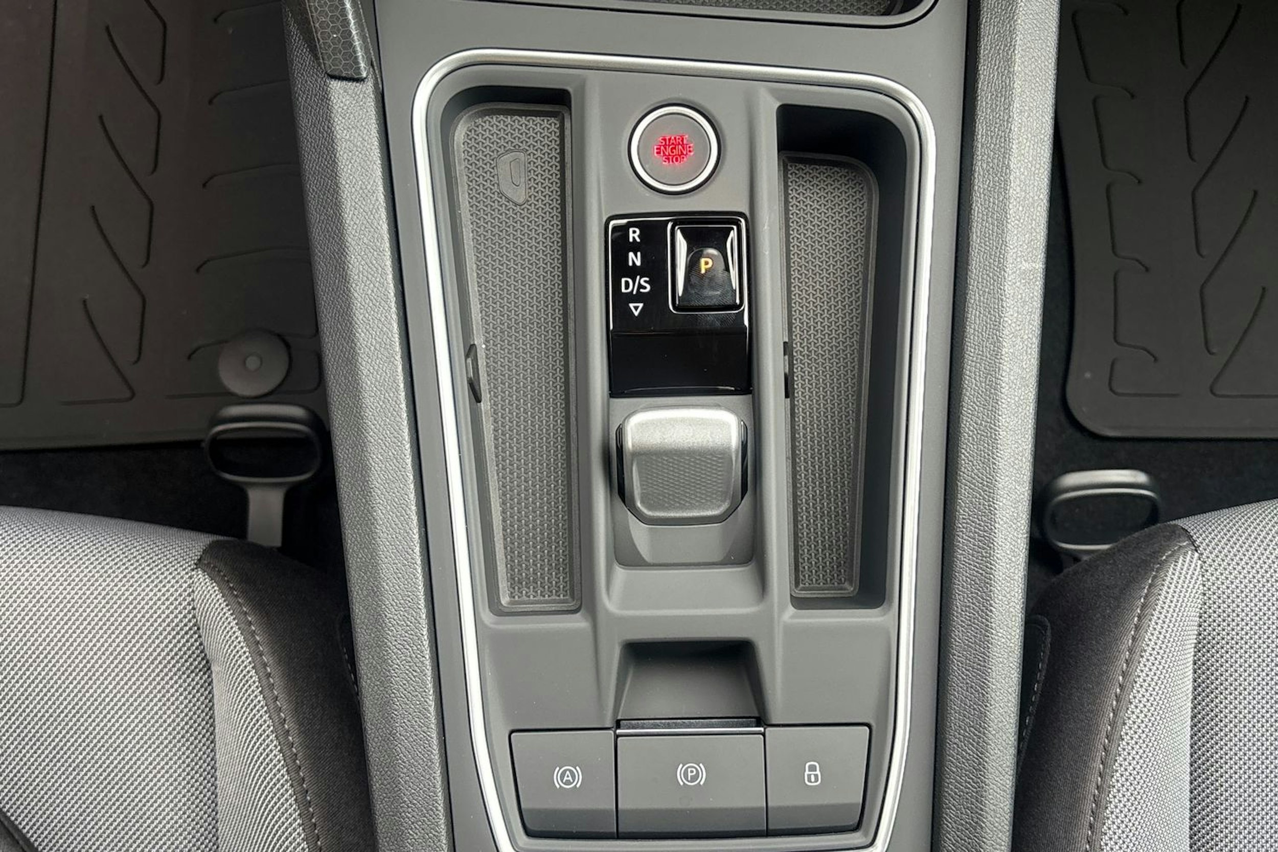 sininen SEAT Leon Sportstourer 2026 kuva 19.