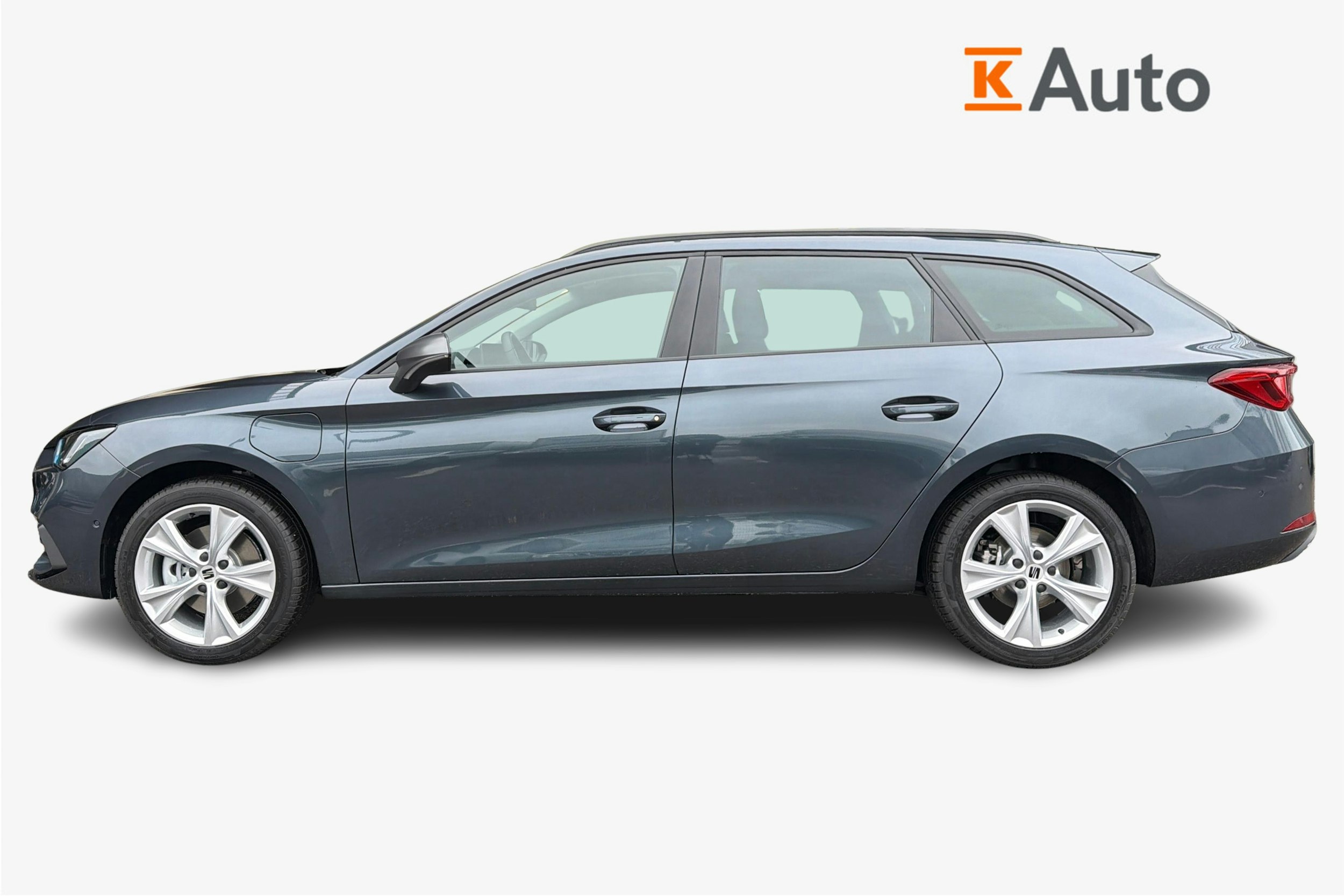 met. harmaa SEAT Leon Sportstourer 2026 kuva 5.