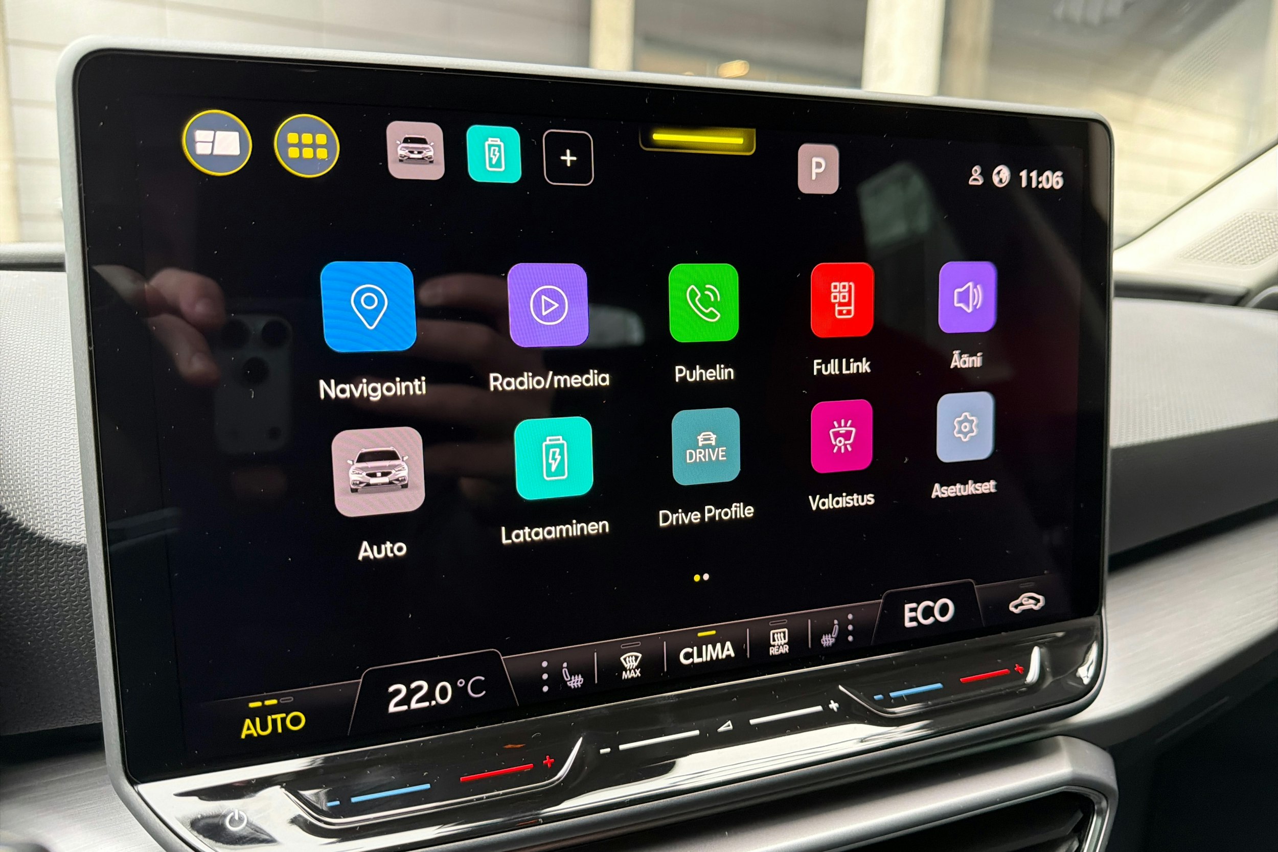 met. harmaa SEAT Leon Sportstourer 2026 kuva 14.