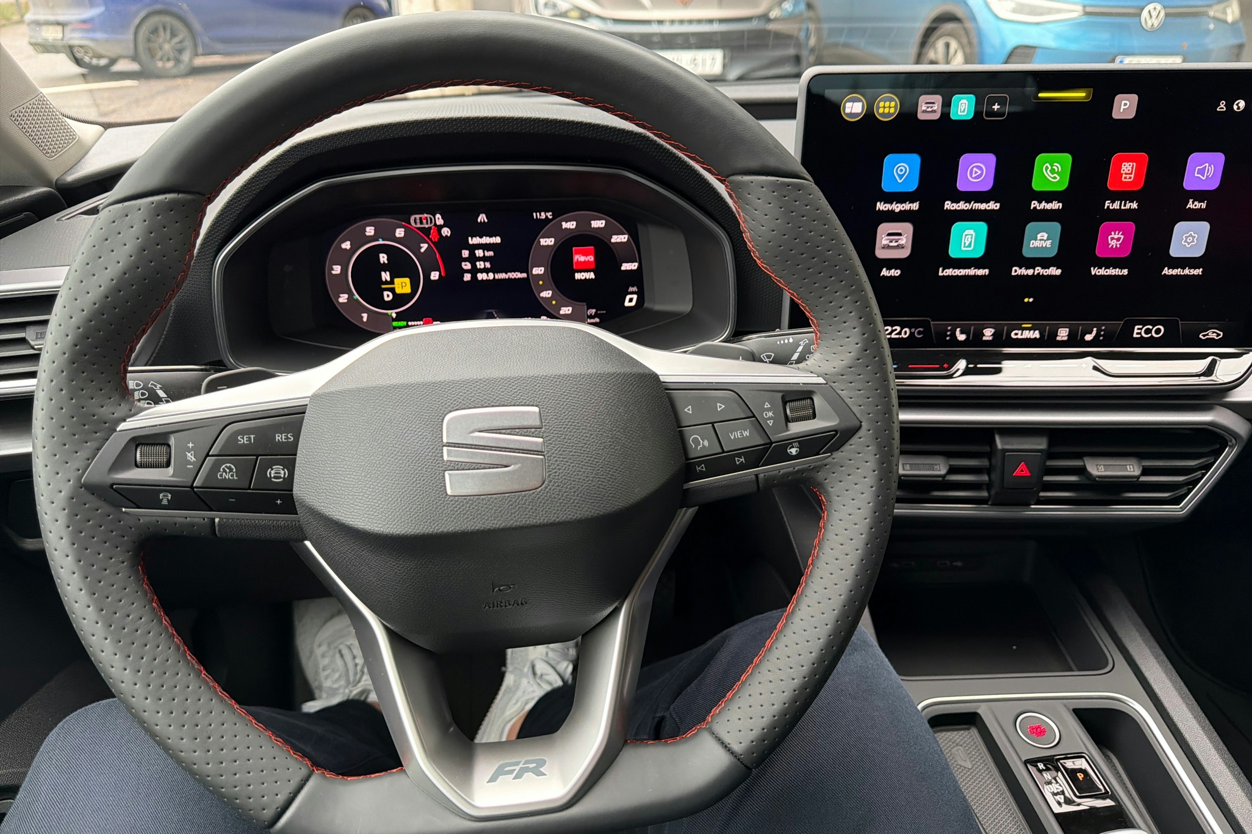 met. harmaa SEAT Leon Sportstourer 2026 kuva 15.