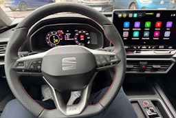 met. harmaa SEAT Leon Sportstourer 2026 kuva 15.