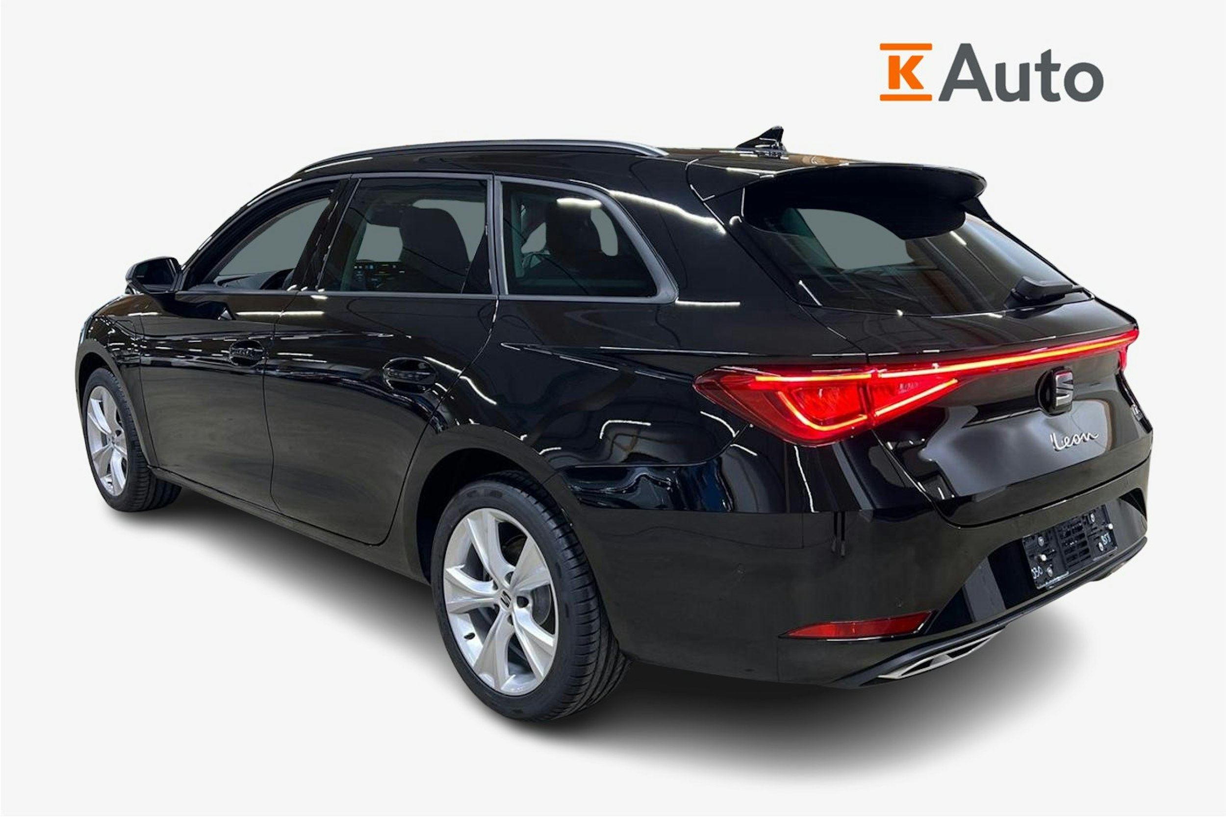 met. musta SEAT Leon Sportstourer 2026 kuva 2.