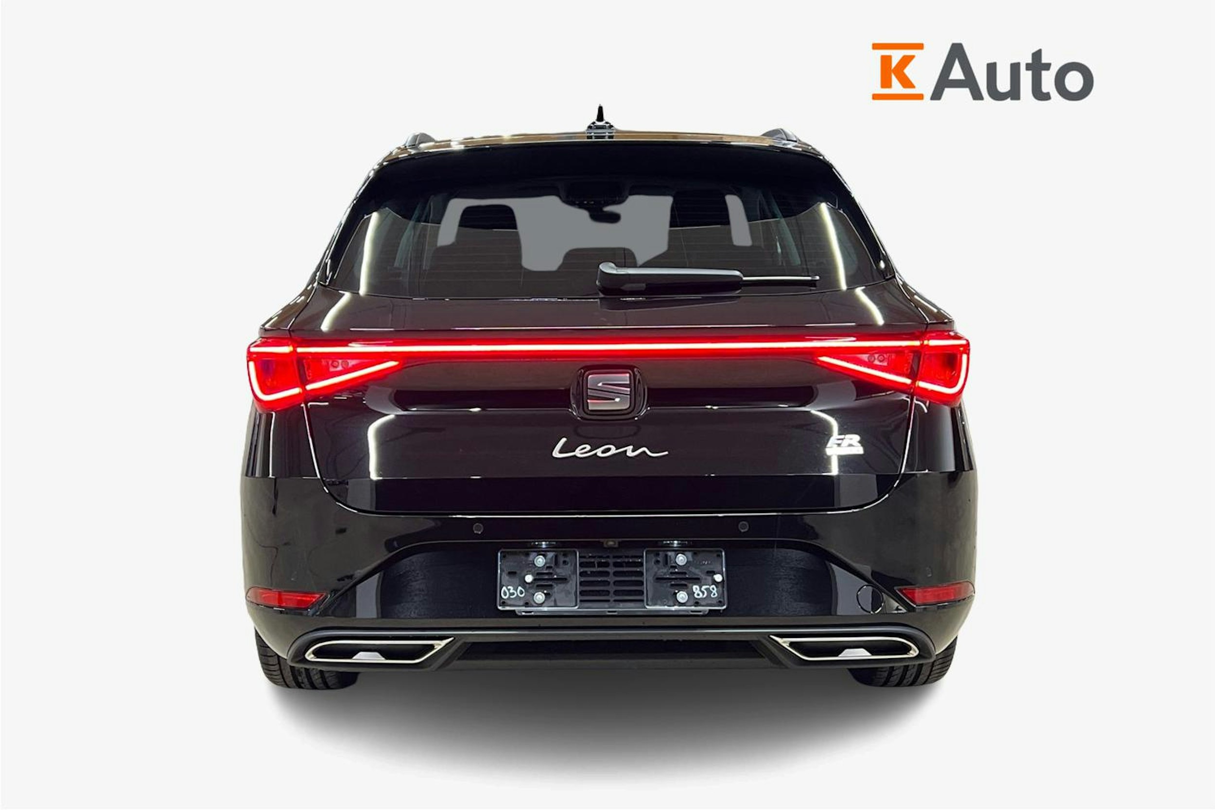 met. musta SEAT Leon Sportstourer 2026 kuva 3.