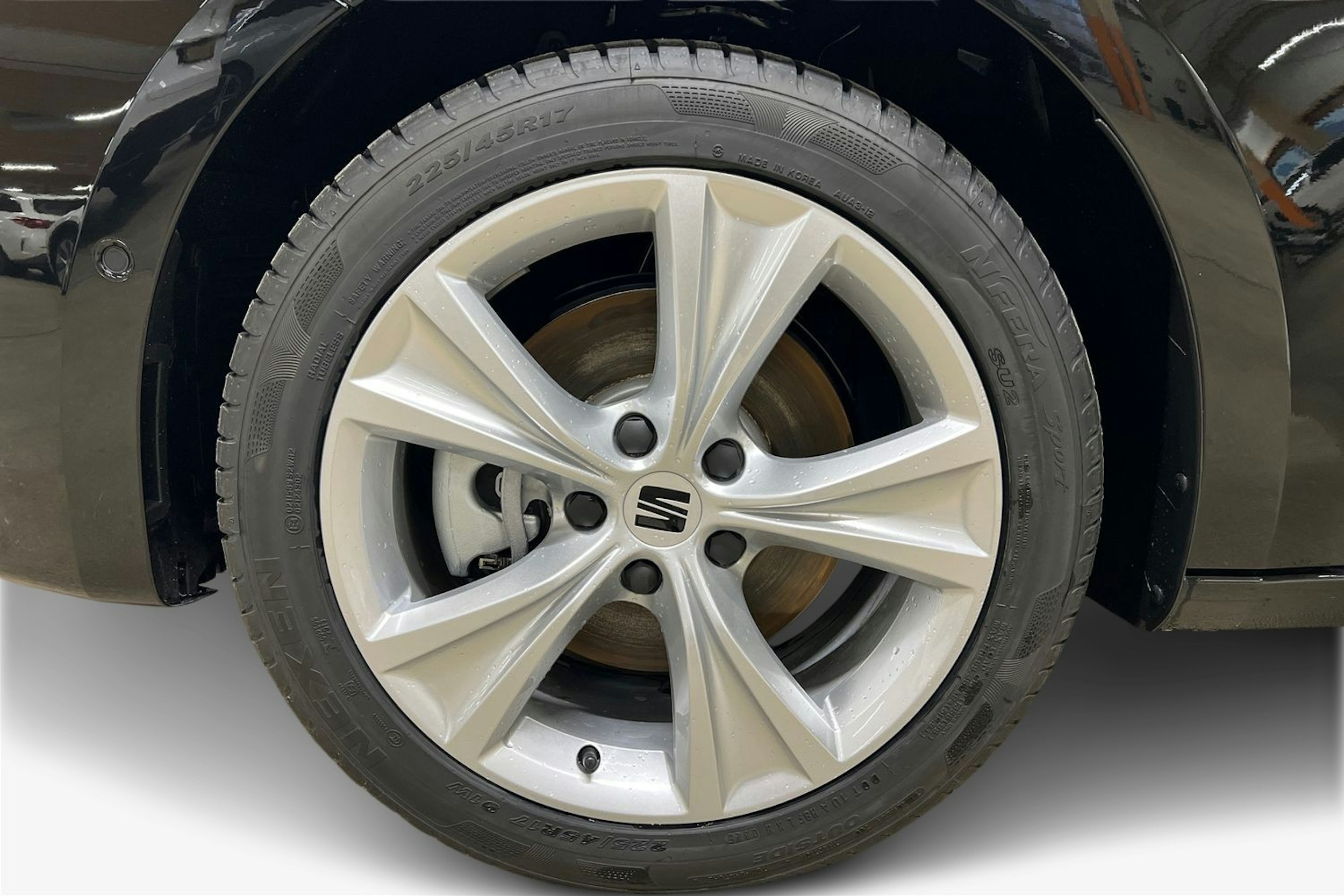 met. musta SEAT Leon Sportstourer 2026 kuva 9.