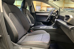 met. musta SEAT Leon Sportstourer 2026 kuva 14.