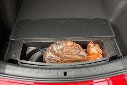 met. punainen SEAT Leon Sportstourer 2026 kuva 12.