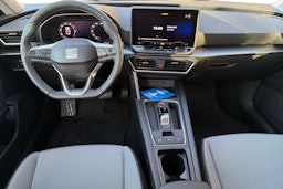 harmaa SEAT Leon Sportstourer 2026 kuva 7.