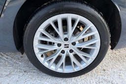 harmaa SEAT Leon Sportstourer 2026 kuva 10.