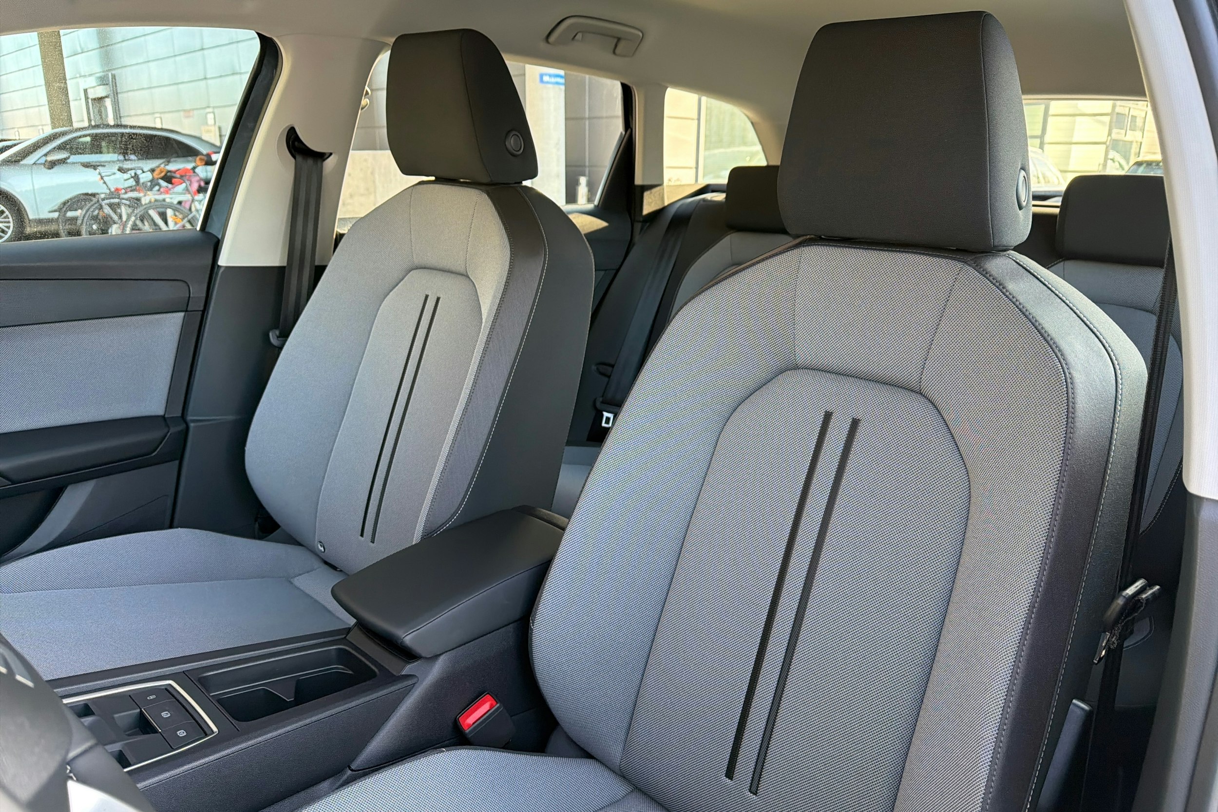 harmaa SEAT Leon Sportstourer 2026 kuva 15.