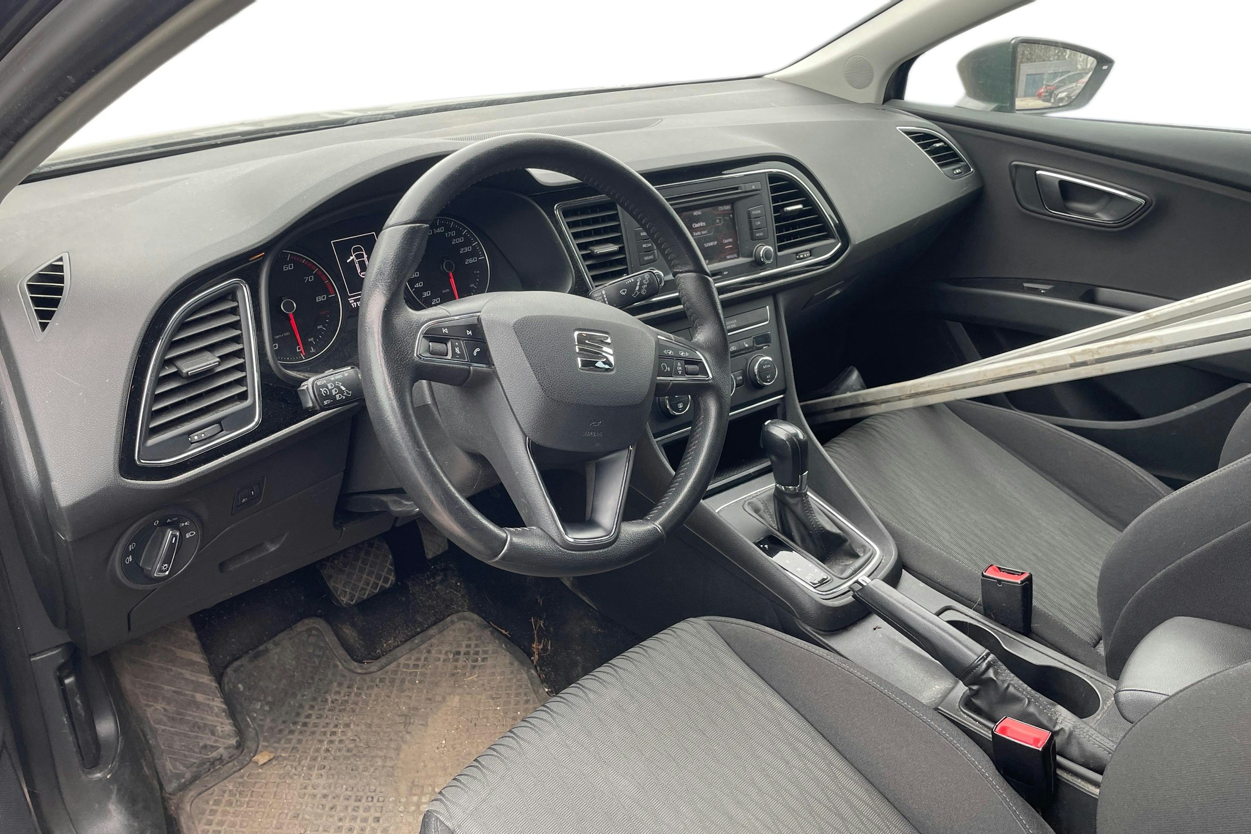 harmaa SEAT Leon ST 2014 kuva 3.