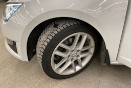 Valkoinen SEAT LEON ST 2014 kuva 13.