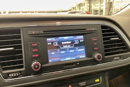 Valkoinen SEAT LEON ST 2014 kuva 18.