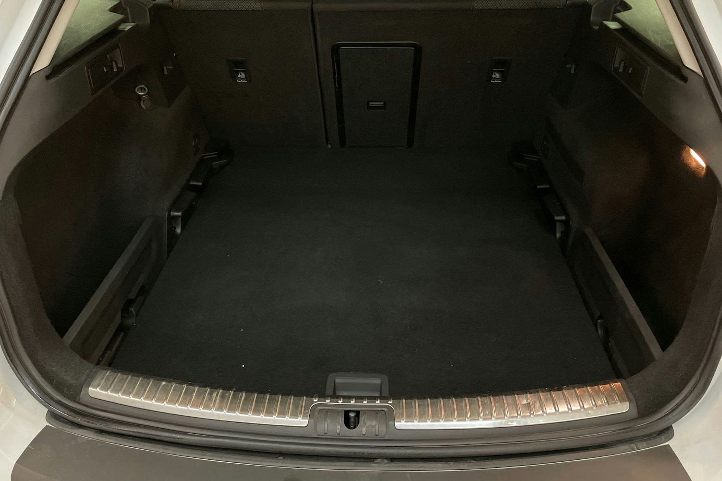 Valkoinen SEAT LEON ST 2014 kuva 22.