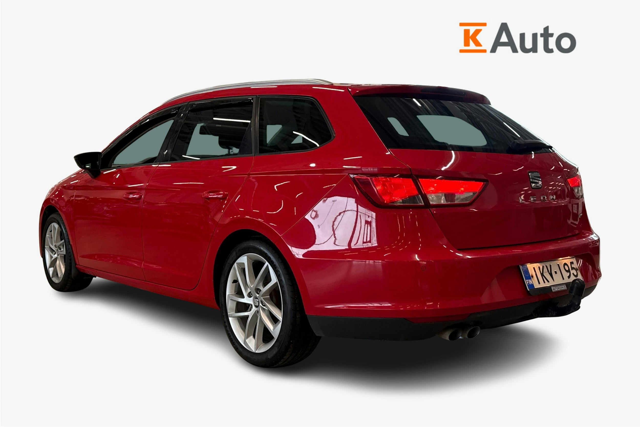 punainen SEAT Leon ST 2014 kuva 2.
