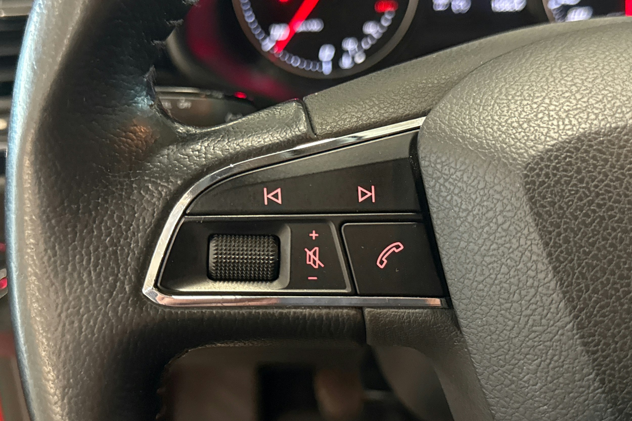 punainen SEAT Leon ST 2014 kuva 15.