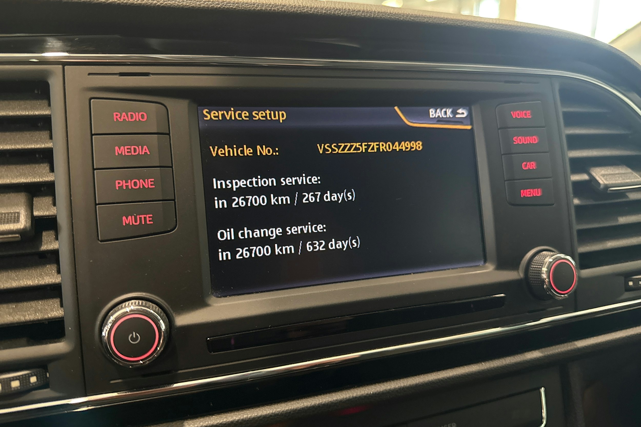 punainen SEAT Leon ST 2014 kuva 21.