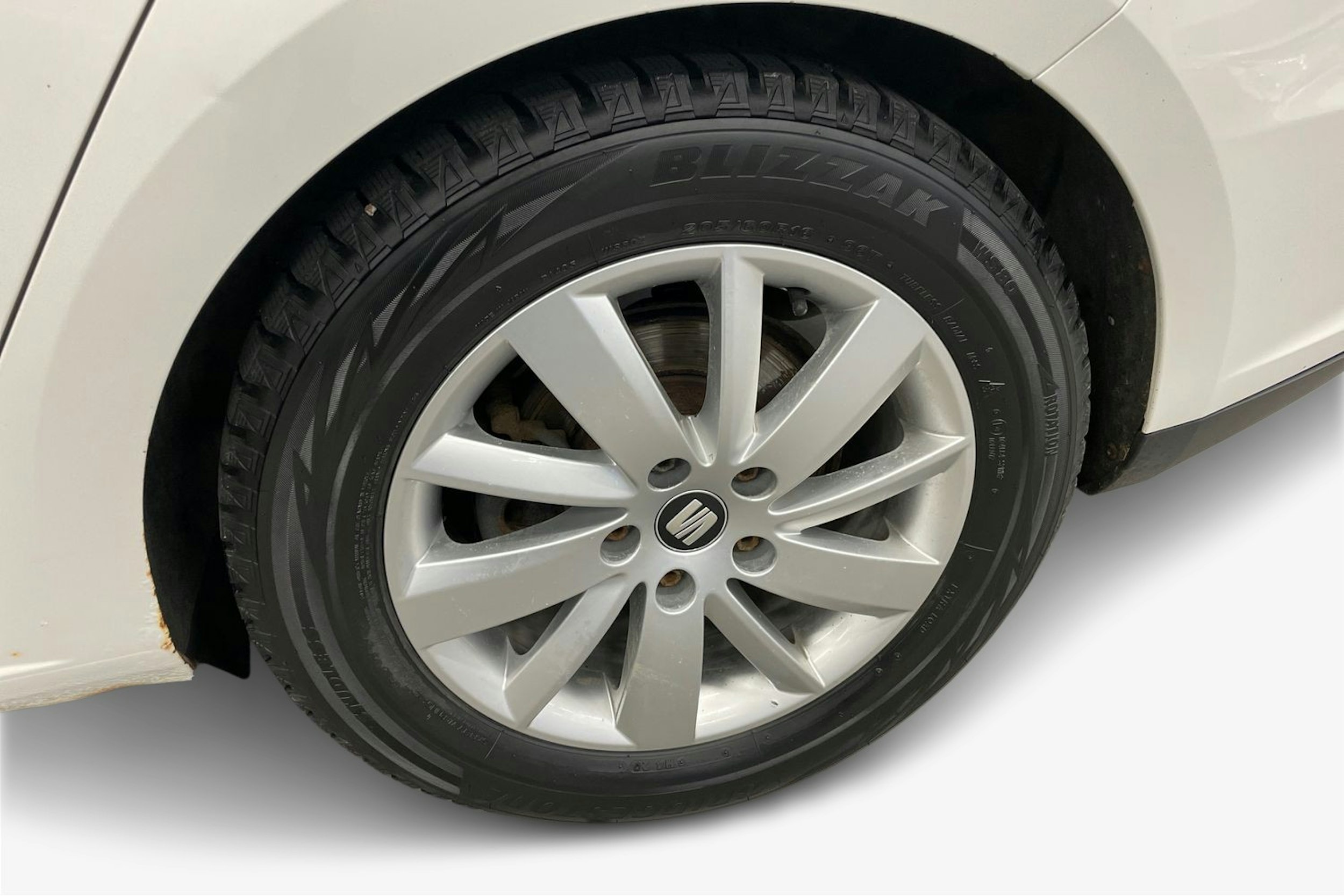 valkoinen SEAT Leon ST 2014 kuva 11.