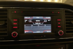 valkoinen SEAT Leon ST 2014 kuva 15.