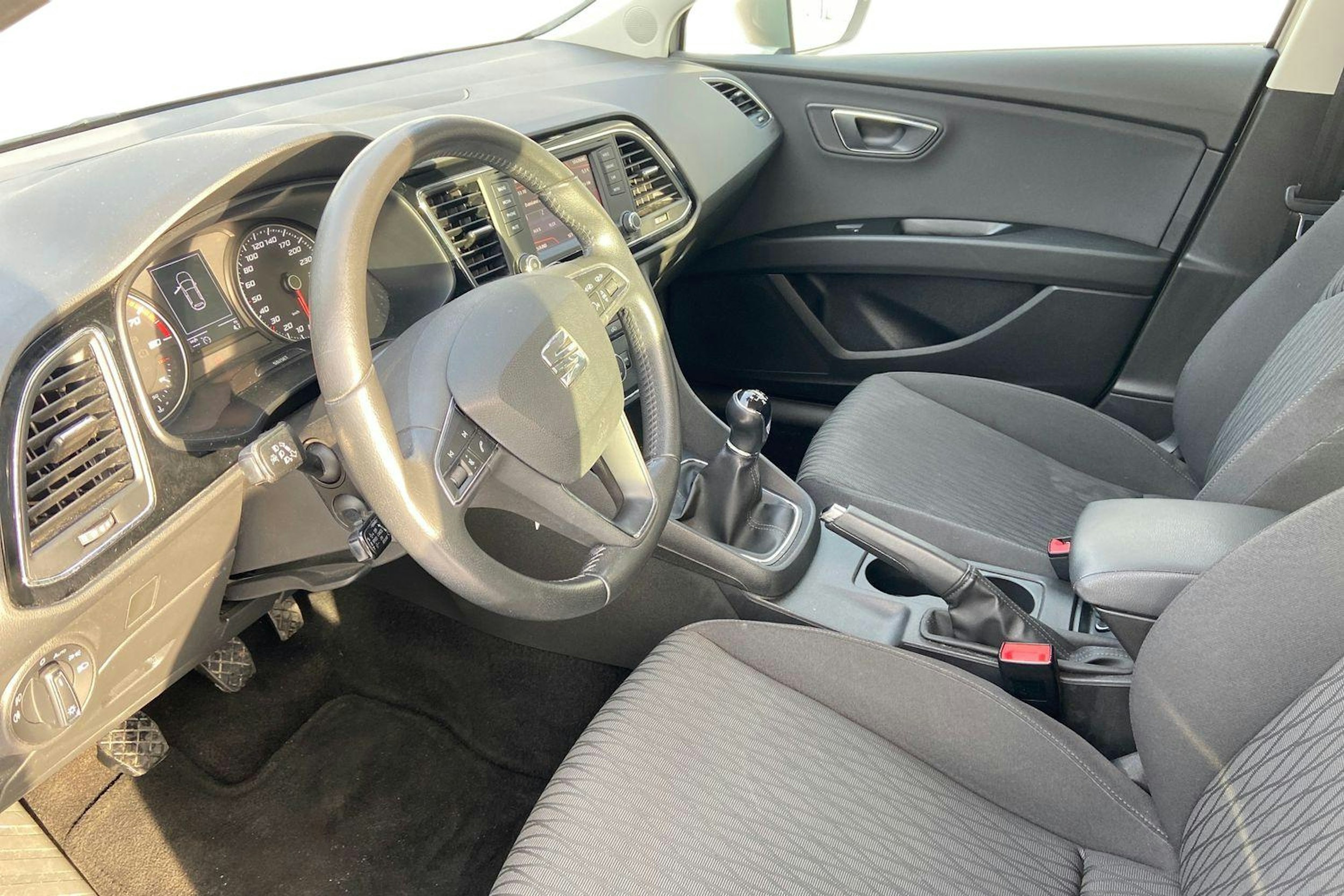 ruskea (beige) SEAT Leon ST 2014 kuva 7.