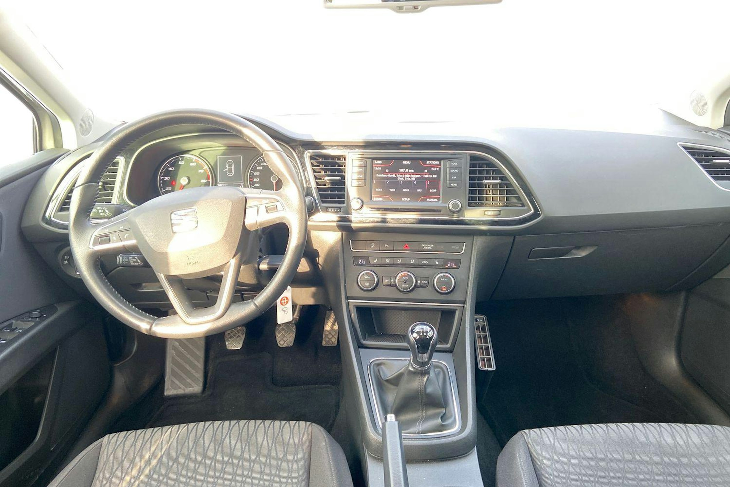 ruskea (beige) SEAT Leon ST 2014 kuva 9.