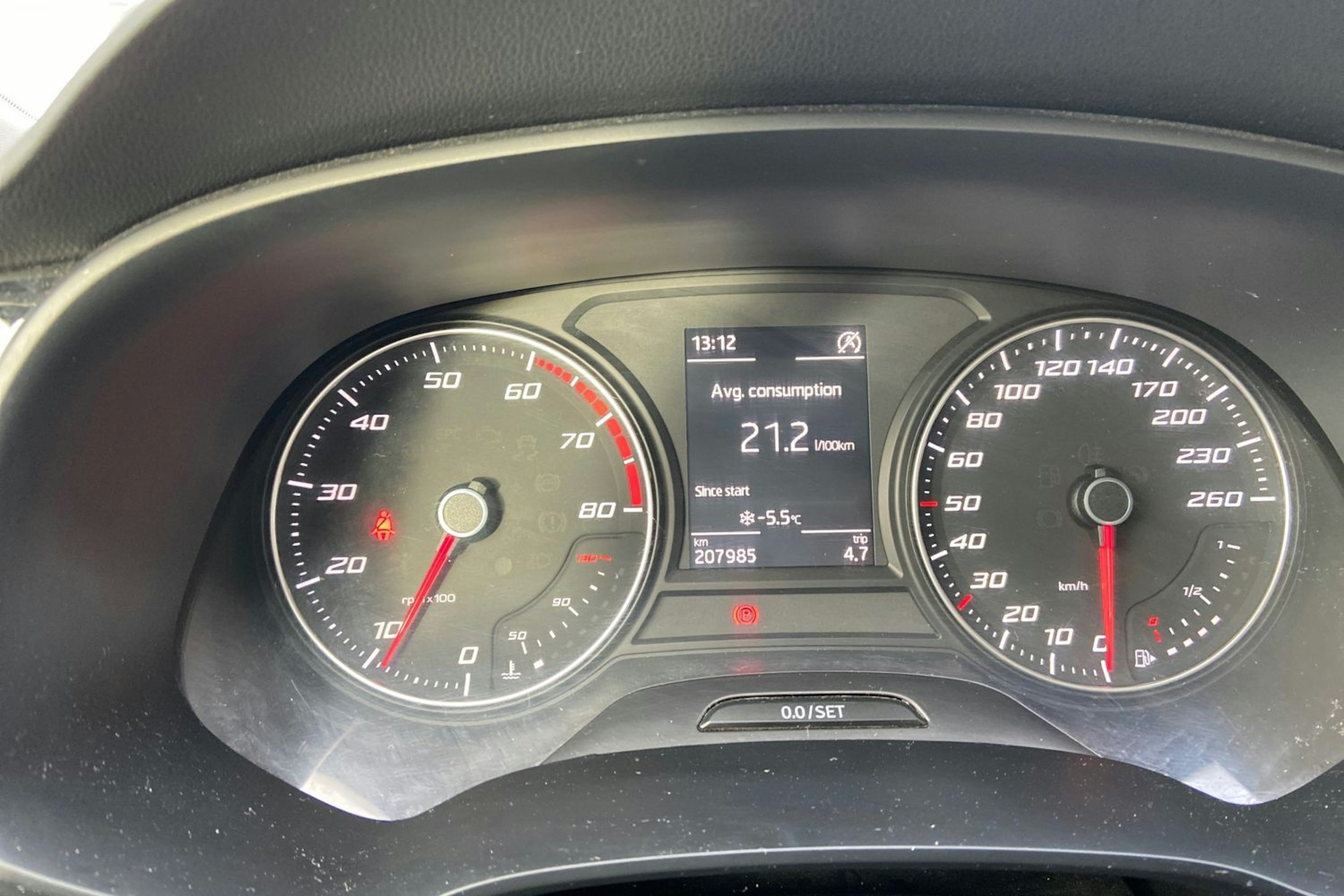 ruskea (beige) SEAT Leon ST 2014 kuva 17.