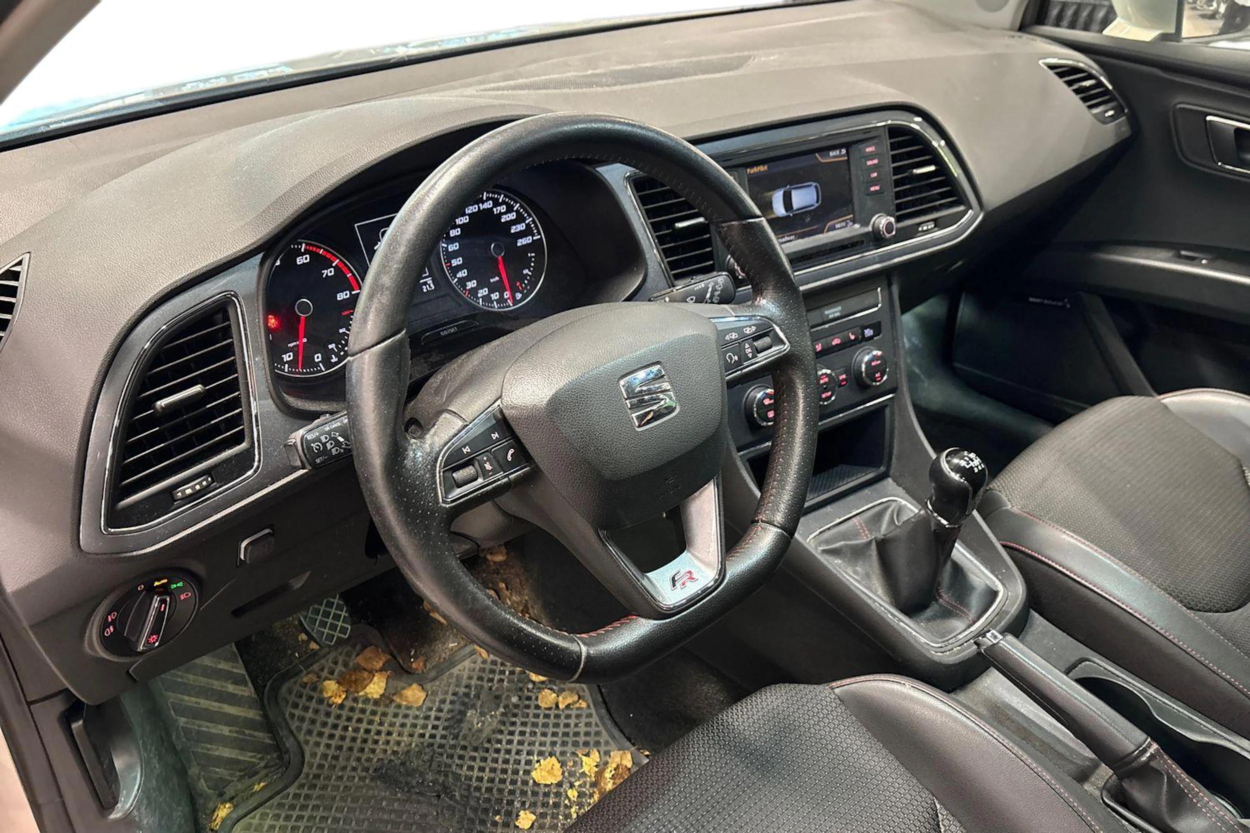 ruskea (beige) SEAT Leon ST 2014 kuva 3.