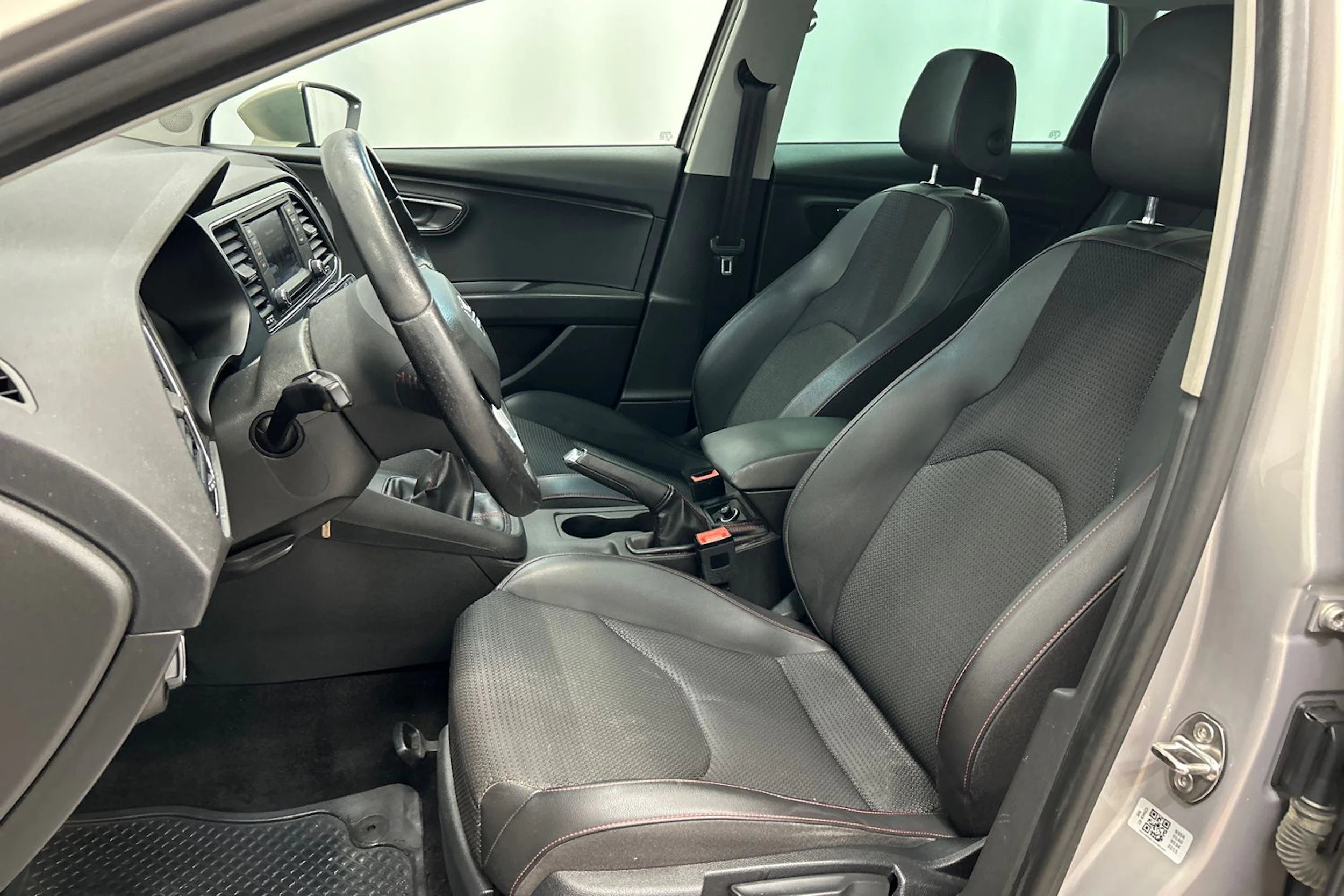 ruskea (beige) SEAT Leon ST 2014 kuva 13.