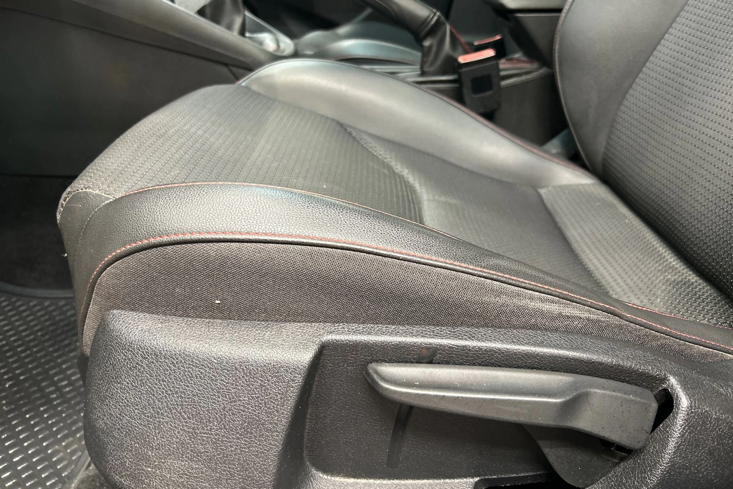 ruskea (beige) SEAT Leon ST 2014 kuva 14.