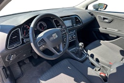 harmaa SEAT Leon ST 2014 kuva 3.