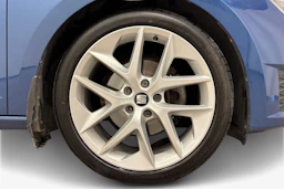 sininen SEAT Leon ST 2015 kuva 9.