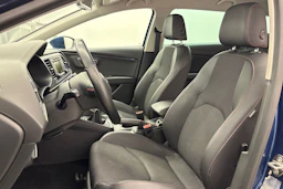 sininen SEAT Leon ST 2015 kuva 11.