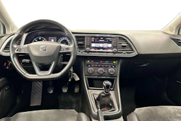 valkoinen SEAT Leon ST 2015 kuva 7.