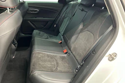 valkoinen SEAT Leon ST 2015 kuva 8.